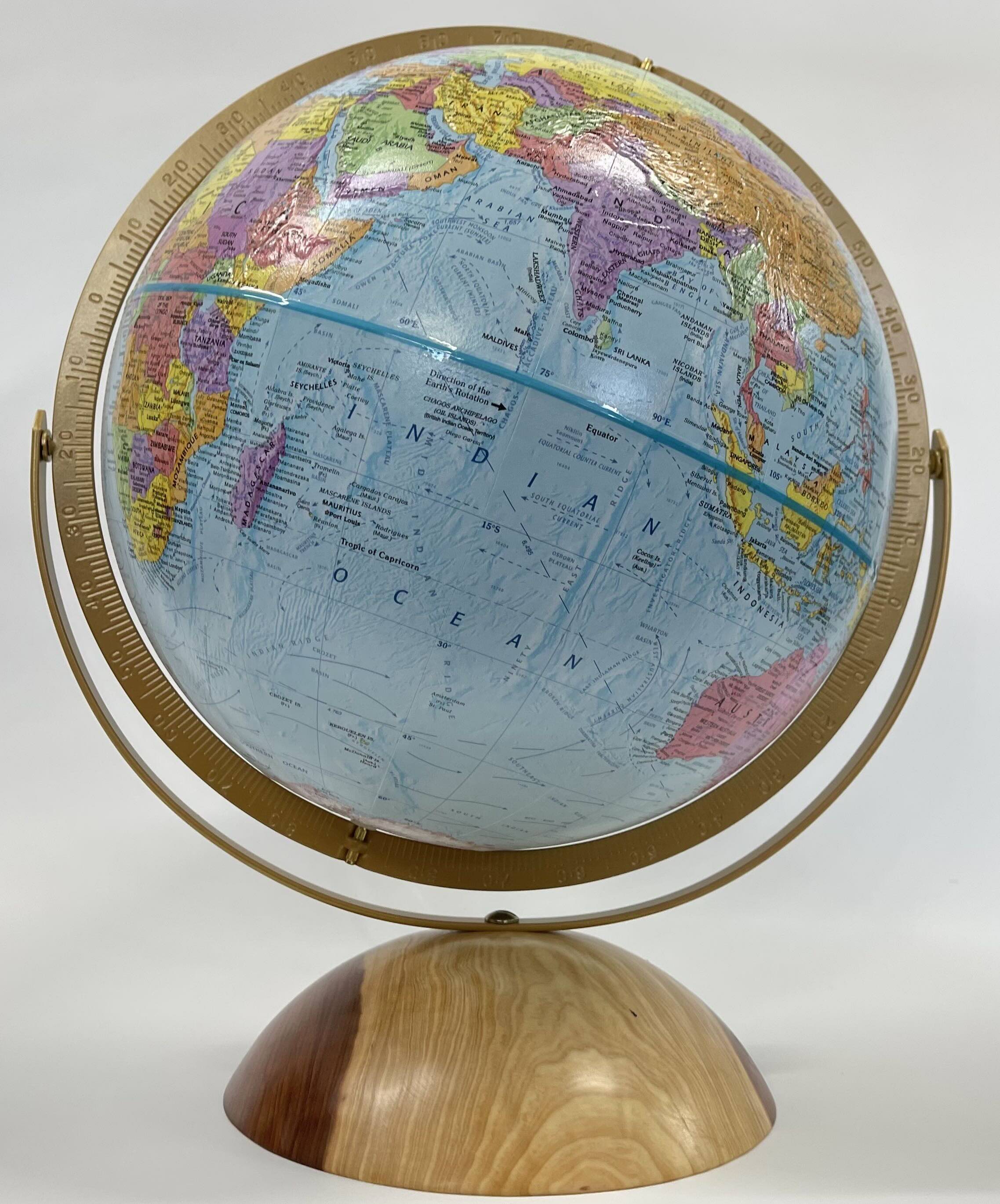Settler Globe